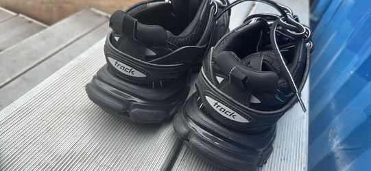 Balenciga non light up tracks