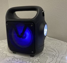 New 4” Portable Bluetooth Speaker With Lights And Flashlight