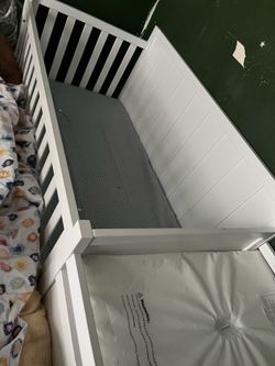Crib, playpen,jumper
