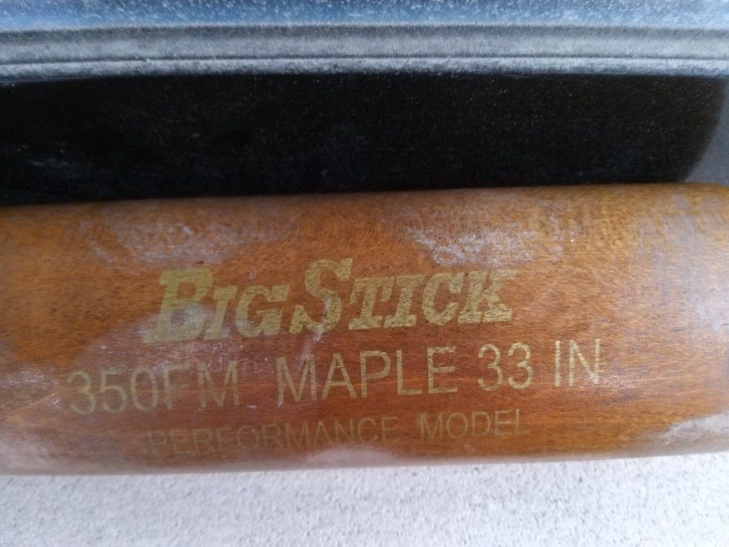 Wilson A500 Glove & Rawlings Big Stick Maple Bat
