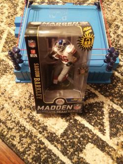 MADDEN ULTIMATE TEAM SERIES NFL 🏈 FOOTBALL SAQUON BARKLEY FIGUREINE