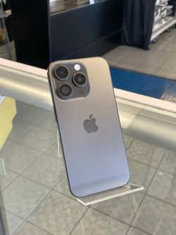 iPhone 15 Pro 256GB Unlocked Pre-owned