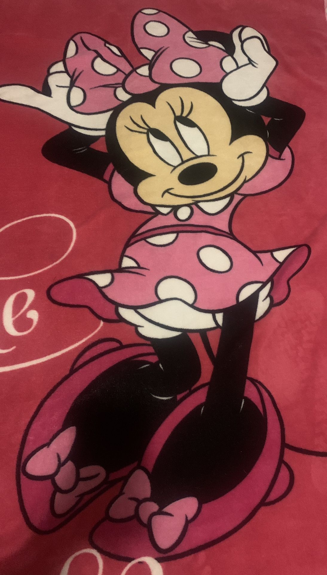 Minnie Mouse Oversized Plush Throw Blanket