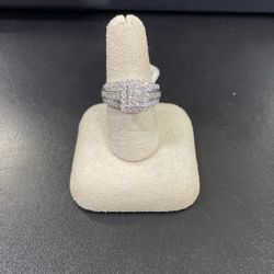 Lady’s Fashion Gold Diamond Ring 