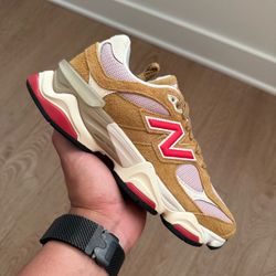*BRAND NEW* New Balance 9060 Womens 6.5 Beige Pink