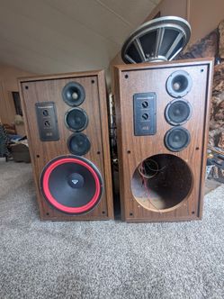 Cerwin-Vega AT-15's