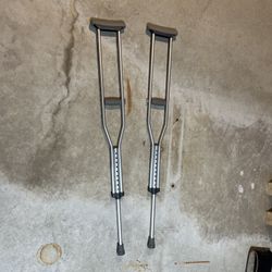 Guardian Aluminum Crutches Adjustable Adult Capacity 300LB  5'2'  to  5'10" Used