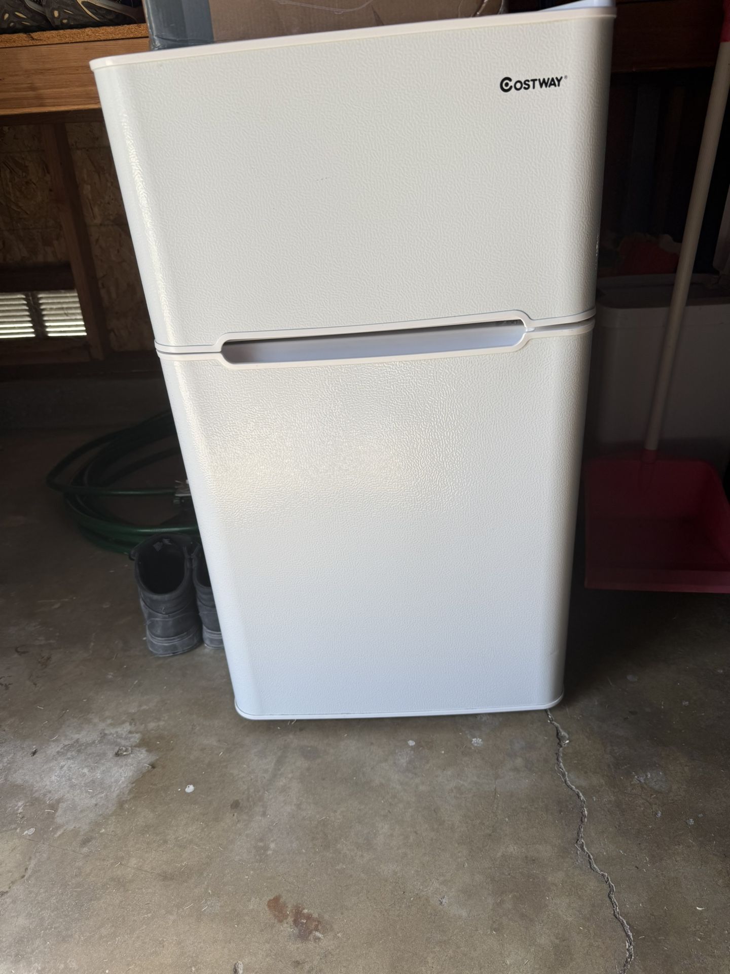 Small 2 Door Mini refrigerator