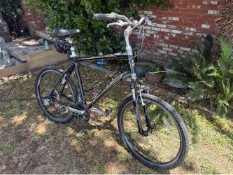 Giant Sedona  in great shape size extra large