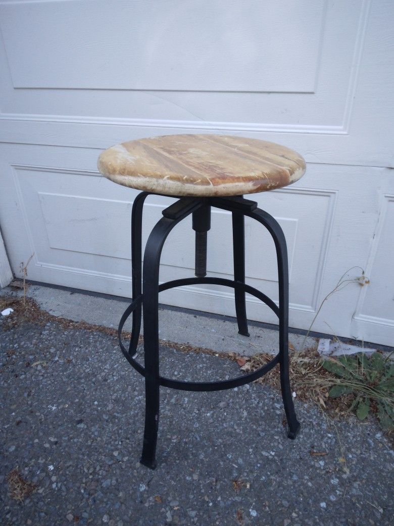 Stool With Wood Seats