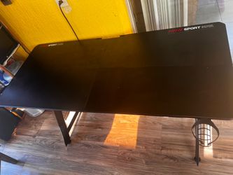 VITESSE Gaming Station