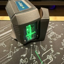 Bosch GLL50-20G Green-Beam Laser Level – Like New! 🔋🟩
