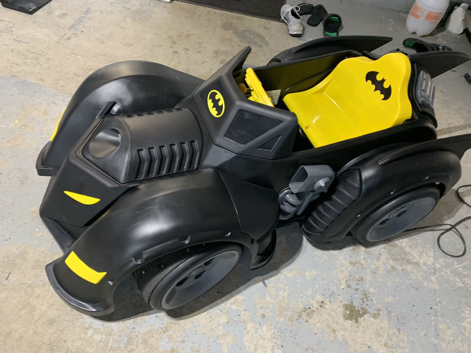 Batman 6volts ride on for toddler