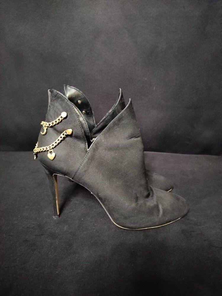 Women's Black Suede BCBGeneration Ankle Boot Heels (Size 11)