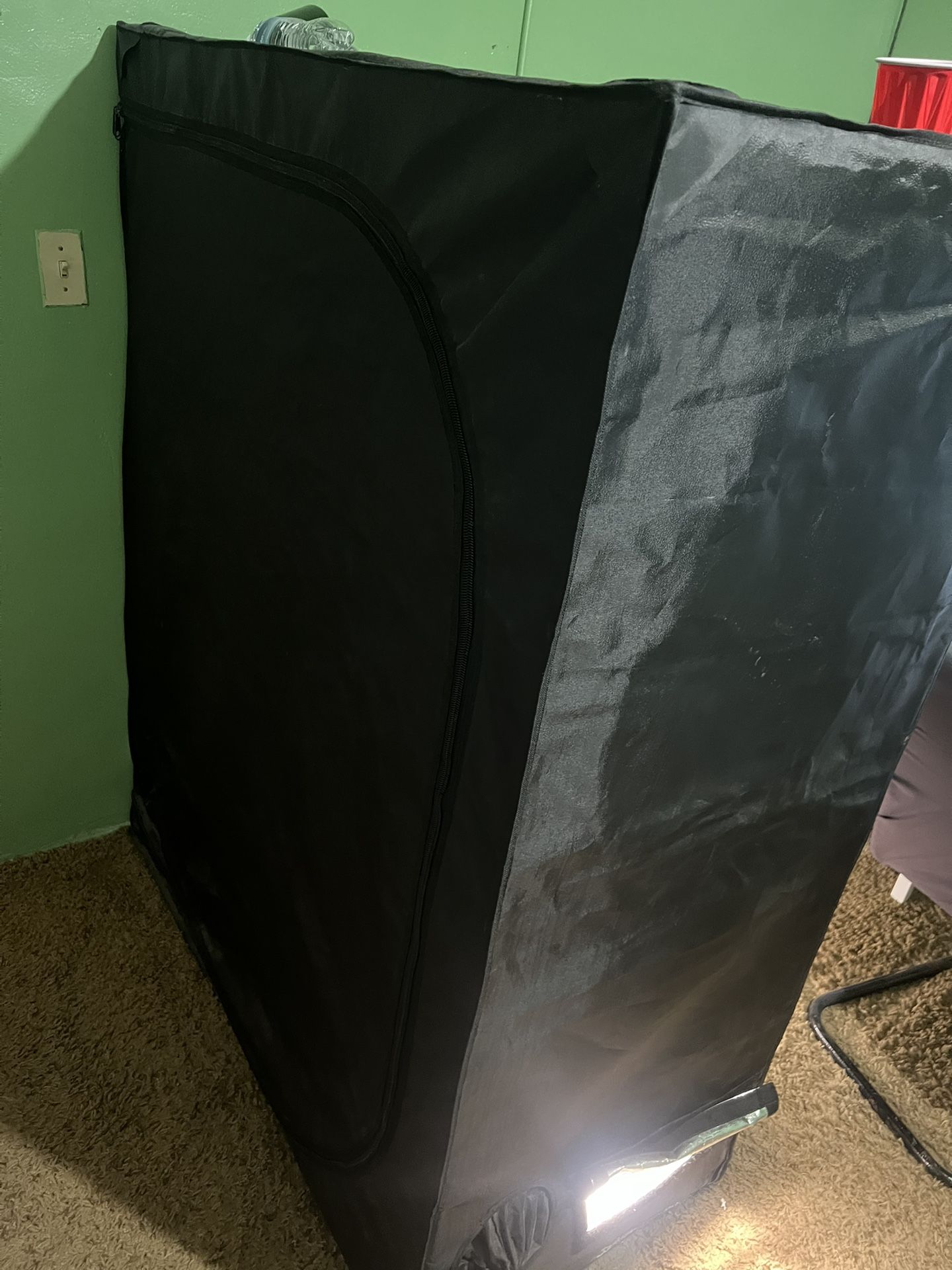 2x4 Used Grow Tent Setup