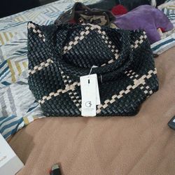 Leather Queenoris Purse