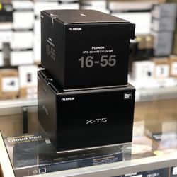 Fujifilm XT5 Digital Camera + Fujinon XF 16-55mm F/2.8