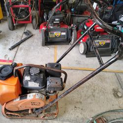 MULTIQUIP Plate Compactor (MVC82VHW) – Runs Strong, Ready to Work!