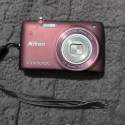 Nikon Digital Camera 