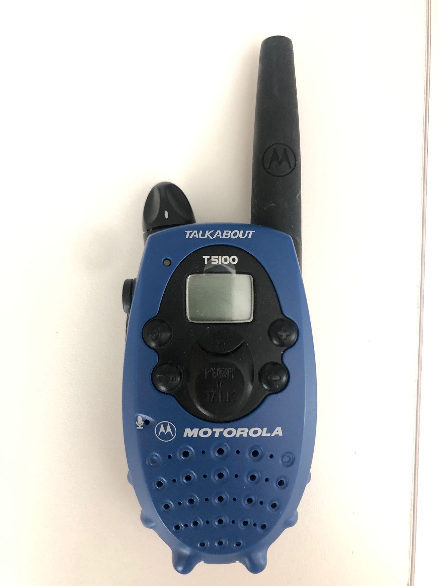 Motorola walkie talkie T5100 - only one