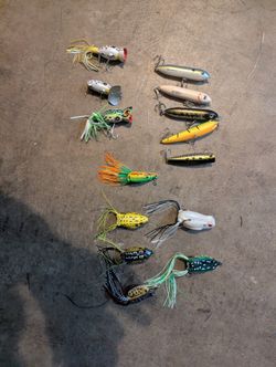 Box O' Topwater Baits 