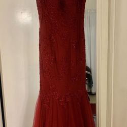 Beautiful Dress Size Small Near Champlain And Perrin
