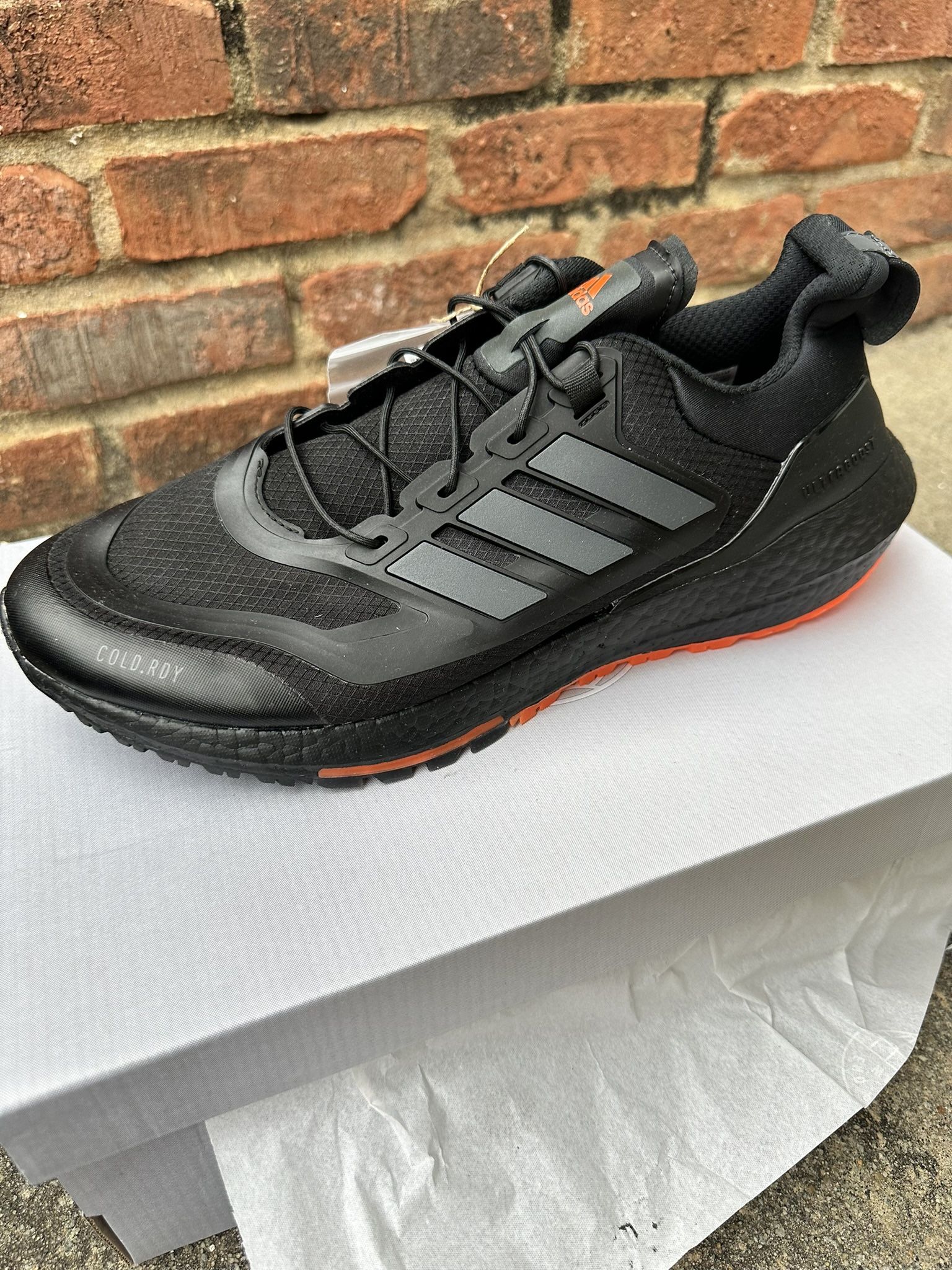 adidas Ultra Boost 22 Cold.Rdy