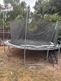 Large Trampoline with Safety Enclosure Net