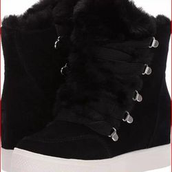 👢 Steve Madden Black Suede Wharton Faux Fur Wedge Boots Size 7 – $40 (OBO)👢