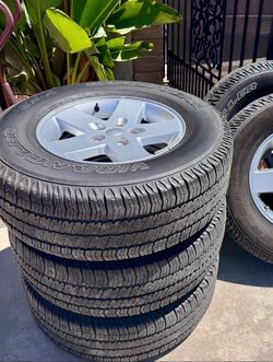 Jeep Tires & Rims (Stock)