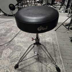DW Drum Throne