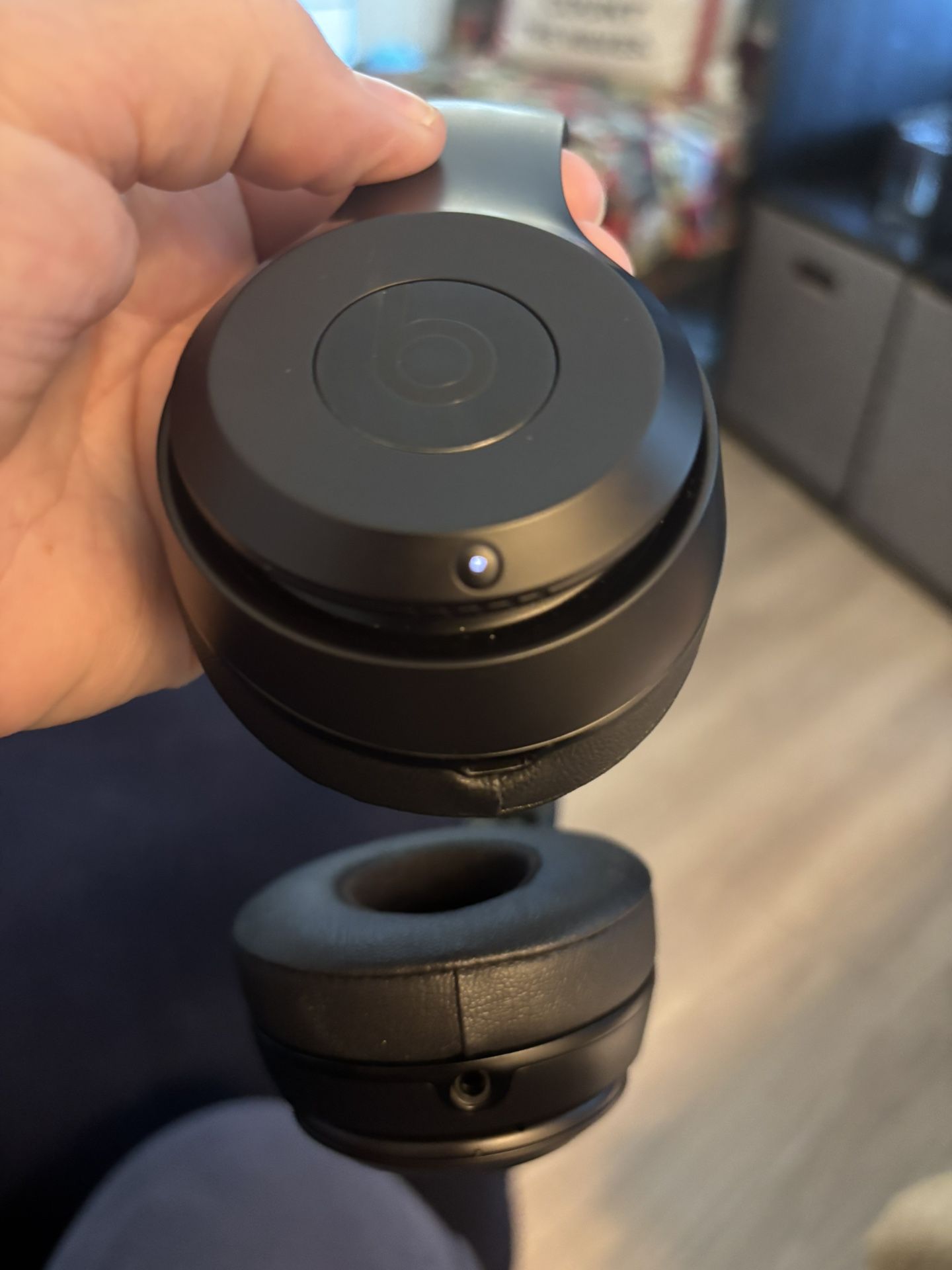 SOLO BEATS 3 WiFi Headphones
