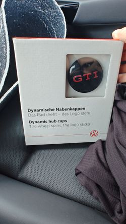 GTI Dynamic Hub Caps