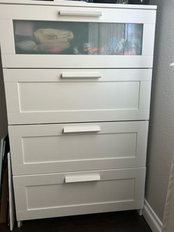 White drawer cabinet