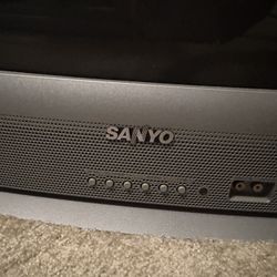Sanyo CRT 2004 TV. Retro Vintage. Awesome