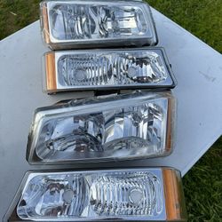 New 03-06 Chevy Silverado Headlights 