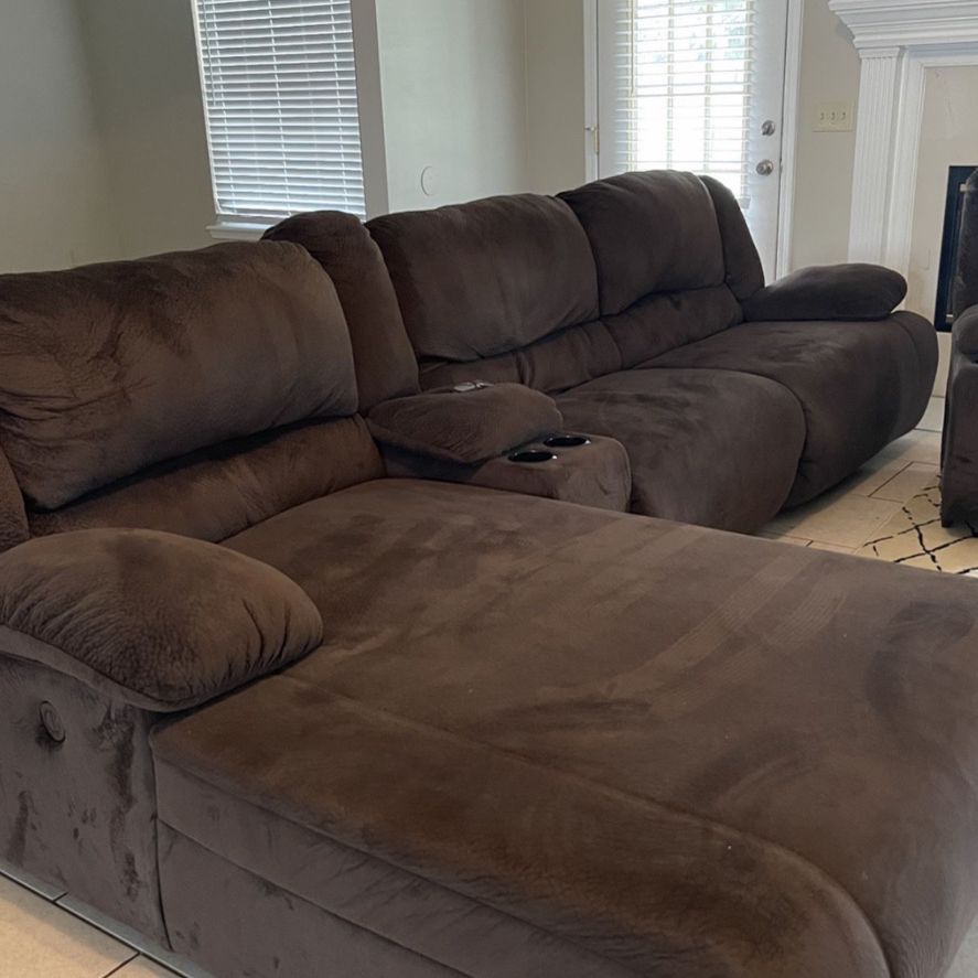 Large 5 Piece sectional couch. Dark Brown
