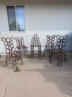 Vintage Rustic Horseshoe Chairs & Accent Chair Set (5 Pieces) ā Solid Iron