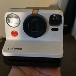 Polaroid Now Generation 2 i-Type Instant Camera