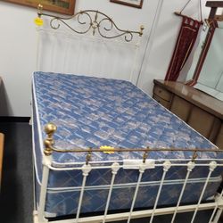 Full size Bed Set Up 