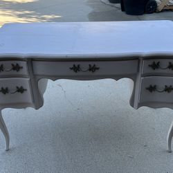 Antique Vanity Table