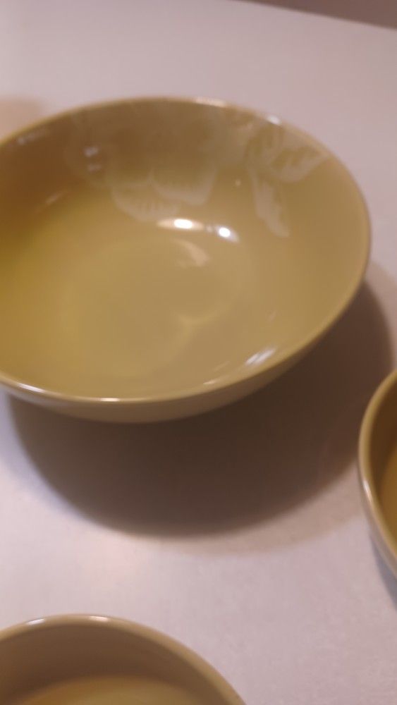 Bowl And 4 Small Bowls