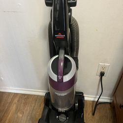 CleanView Upright Vacuum with OnePass Technology, 9595A by Bissell