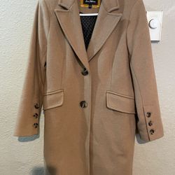 Women’s Coat Size 4