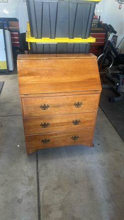 Desk W Drawers