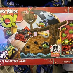 Angry Birds Pirate Pig Attack Game