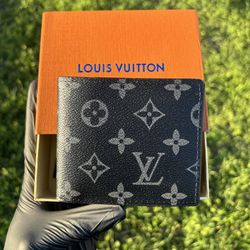 BLACK LOUIS VUITTON WALLET
