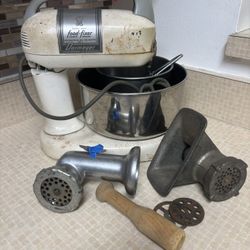 VINTAGE DORMEYER MIXER / MEAT GRINDER 