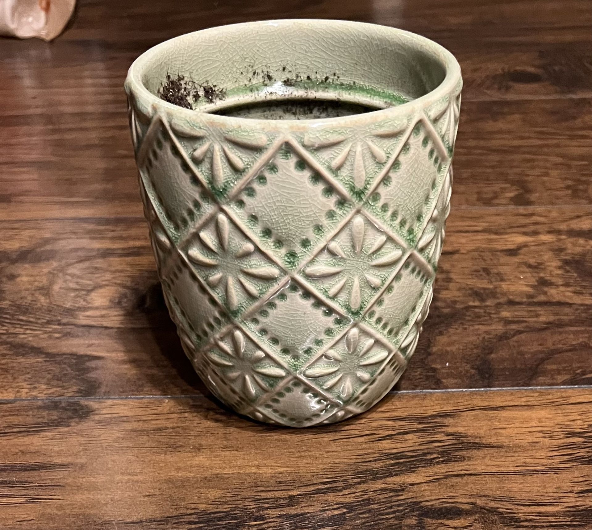 Small Sage Green Flower Pot With Drain Hole
