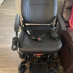 Jazzy EVO Electric Heavy Duty Chair 
